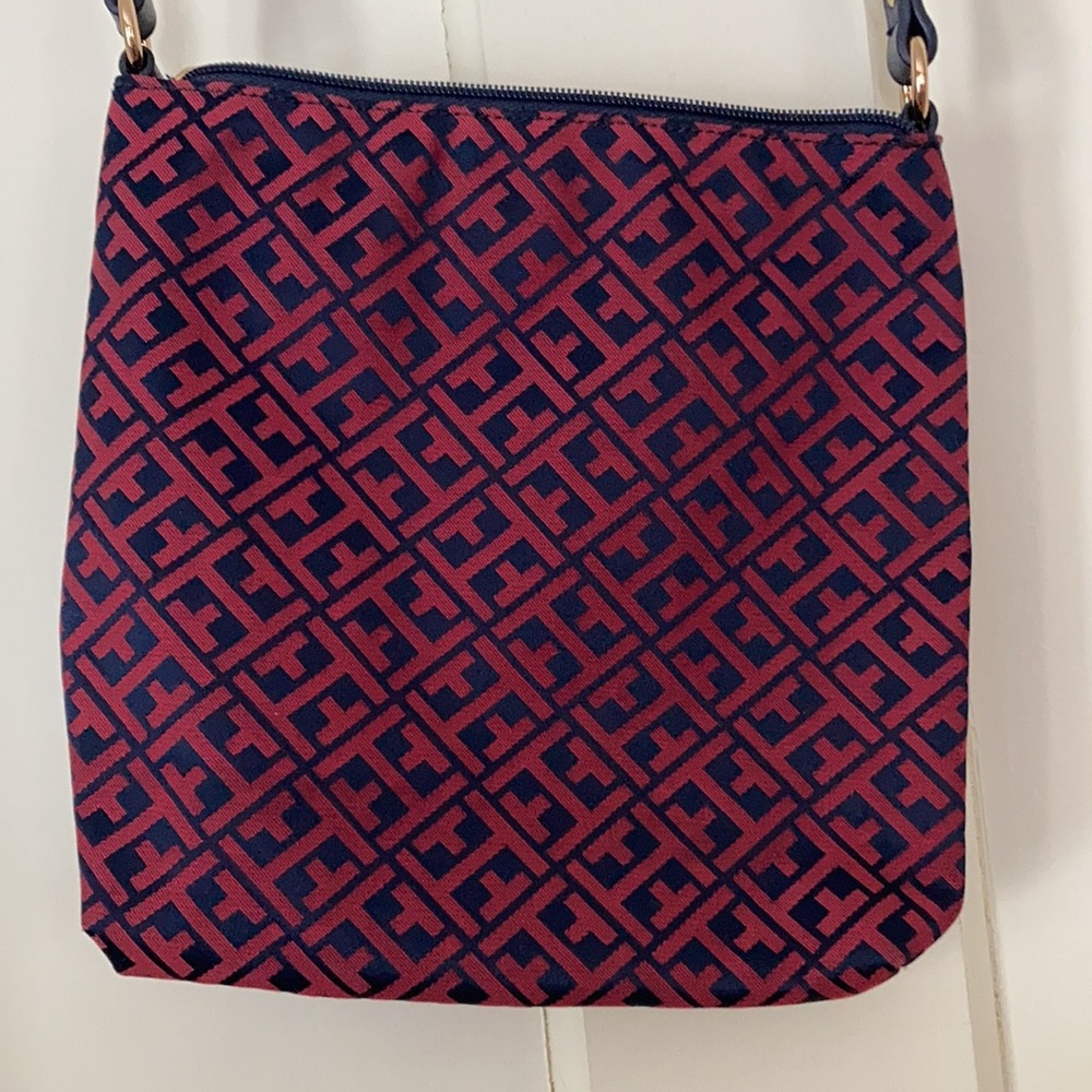 Tommy Hilfiger Cross Body Purse - Picture 5 of 6